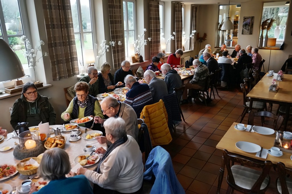 20251211 Jahresabschlussfruehstueck 08